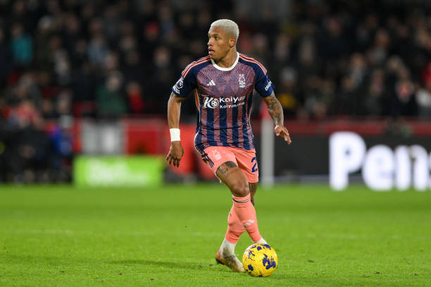 固的地位 固的地位